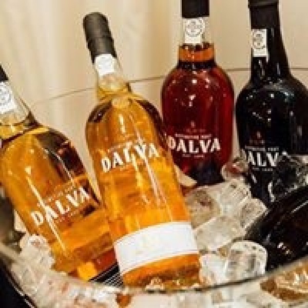 DalvaPort40YearOldDryWhitePort-31