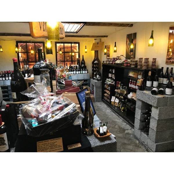 DELIKATESSEHULENIWINEBOUTIQUE-31