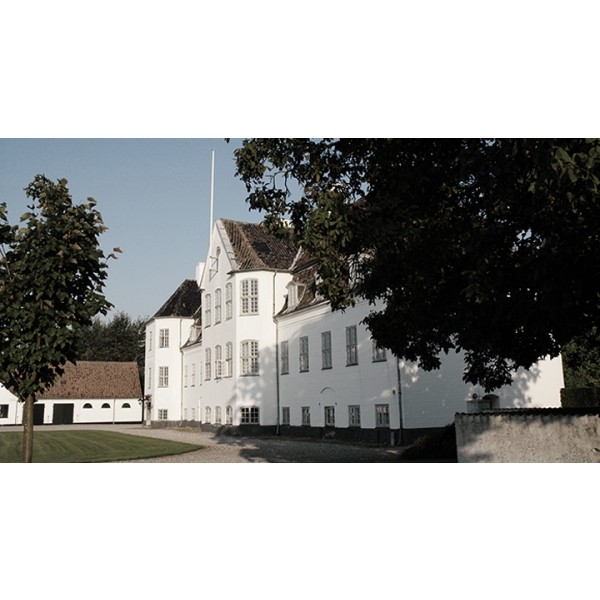 FrederiksdalKirsebrlikrHjestekvalitetDyrtmenerdutildanskehighclasskirsebrpflaskerserdetdenne-37
