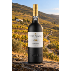 Vista Alegre - 10 Years Old Tawny - Selvom etiketten angiver 10 år, er indholdet i virkeligheden væsentligt ældre, hvilket skyldes Vista Alegres kolossale lager af gamle Tawny-fade.