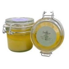 SæbeRiget - "økologiske salt bodyscrub med fyrrenåle 250 gr." - Håndværks plejeprodukter fra Blåvand. - En perfekt værtindegave, morsdags gave eller blot til selvforkælelse.